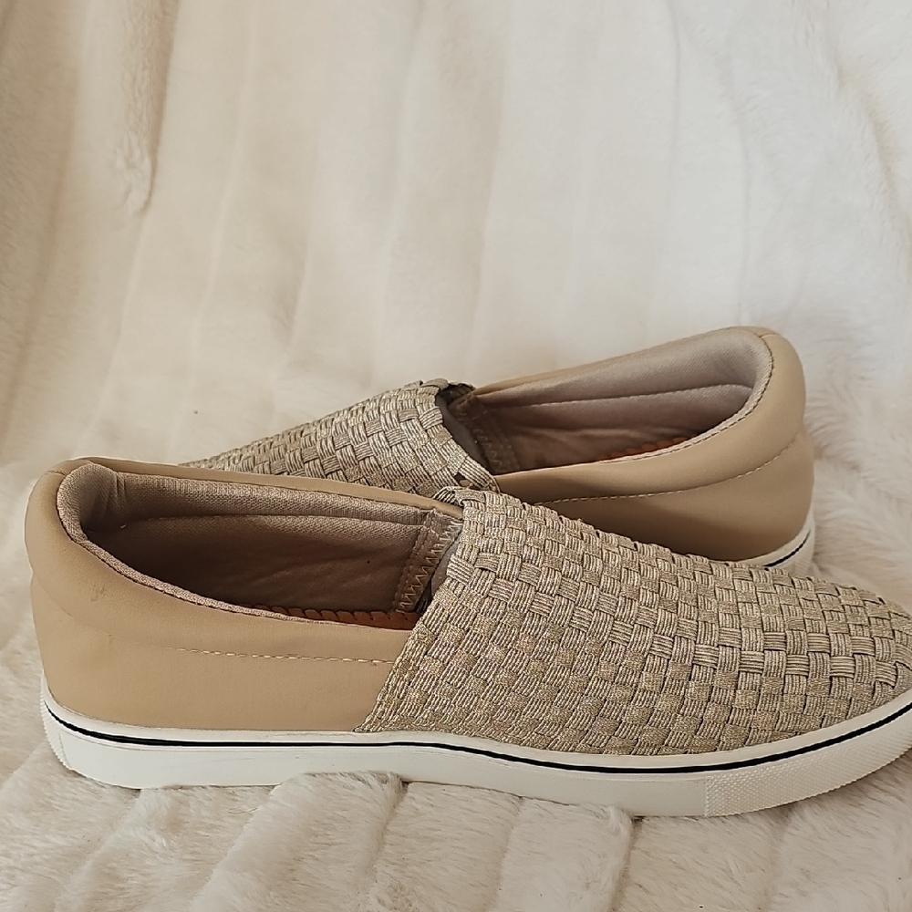 bernie mev. Taupe Woven Slip-On Loafers